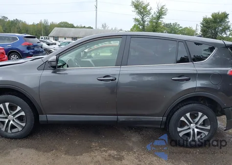 2017 Toyota Rav4 Le из США, поврежденный, VIN JTMBFREV3HJ712881
